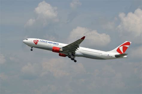 czech airlines resumes  flights tofrom prague    months