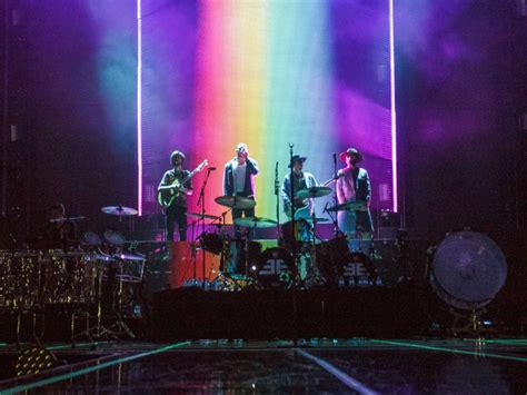 Imagine Dragons Dan Reynolds Sends A Message Of Love To Lgbtq Youth Gma