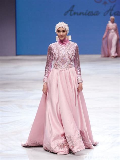 Foto Inspirasi Gaun Pengantin Muslim 2016 Dari 6 Desainer