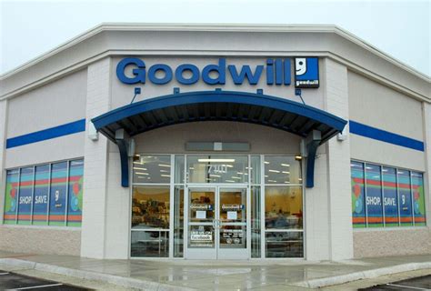 goodwill shopping secrets revealed