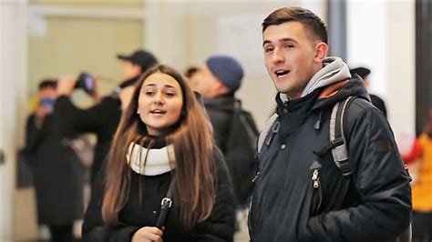 ukraine singt russland stimmt ein gesang flashmobs
