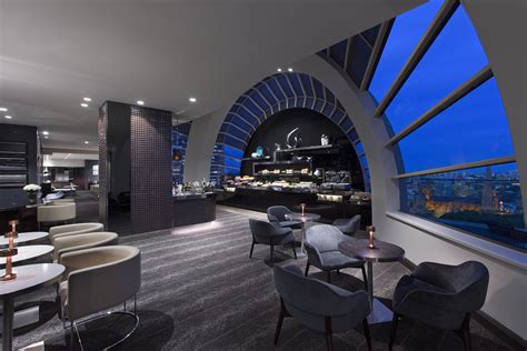 sheraton   park unveils renovated rooms  executive lounge