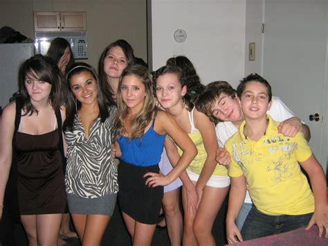 Teen Party Photos Girls Wild Party