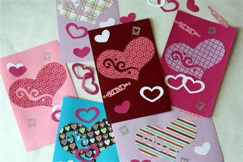diy  homemade valentine cricut project catch  party