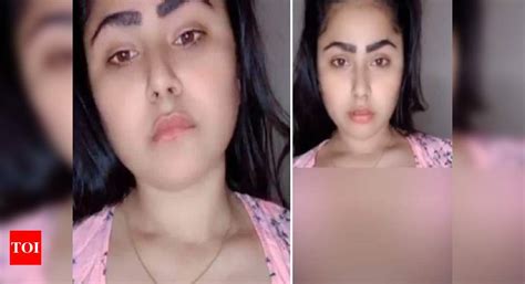 Indian Horny Desi Gf Full Nude Photos Leaked Leakedbabez First On Net