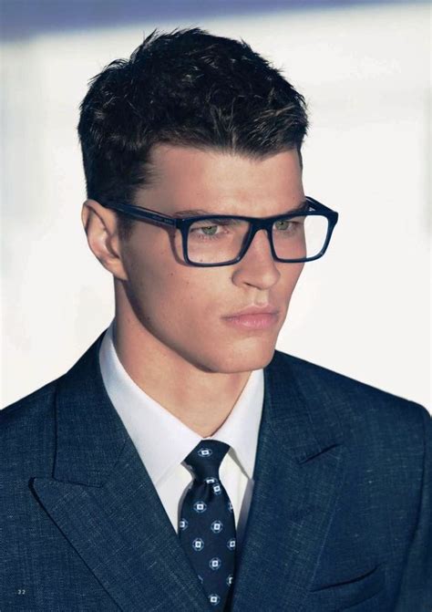 20 Classy Men Wearing Glasses Ideas For You To Get Inspired Instaloverz