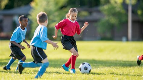 reasons  encourage  kids  play sports regularly
