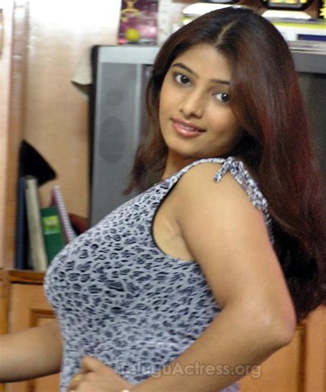 gemini tv anchor jhanvi big boobs show sa television
