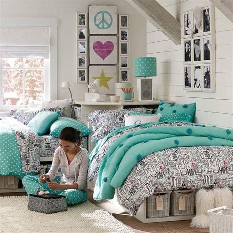 7 easy tips to revamp your dorm room society19 retro bedrooms