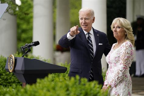 First Lady Jill Biden Verrät So Streitet Sie Sich Mit Ehemann Joe Mopo