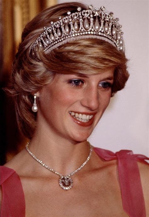 Princess Diana Pictured Wearing The Diamond And Pearl Cambridge Lovers