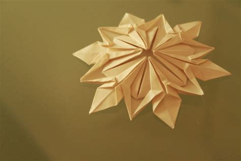 Origami Snowflake 3d ~ Art And Craft Projects Easy