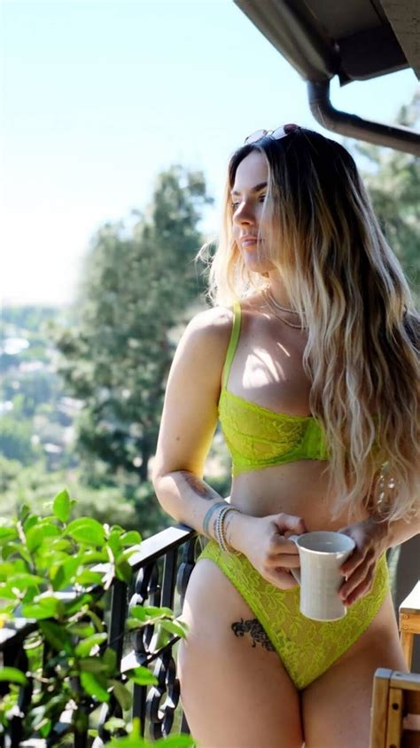 jojo levesque sexy in lingerie and leggings 8 photos s the