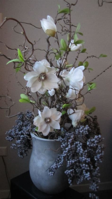 magnolia wit bloemen versieringen bloemendecoraties bloemstukken