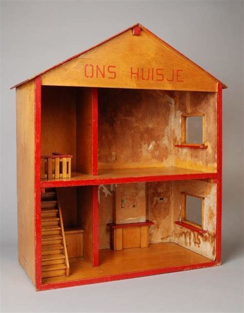 houten poppenhuis ons huisje houten poppenhuis poppenhuis houten