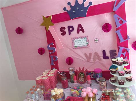 spa mesa de dulces spa party cake desserts food candy stations