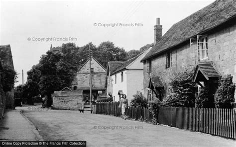 photo  alveley  village  francis frith