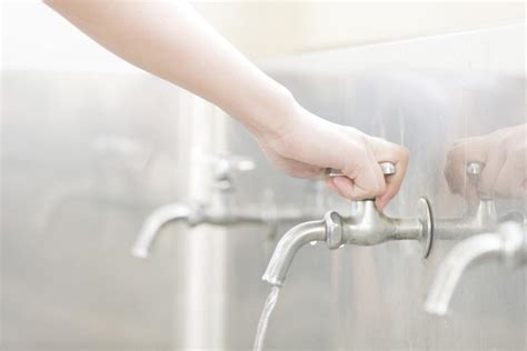 cómo reutilizar el agua consejos prácticos