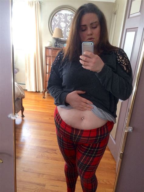 big girls with belly button piercing she looks great piercings and tattoos pinterest belly