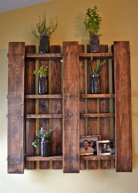 creative  engaging designs featuring pallet shelves