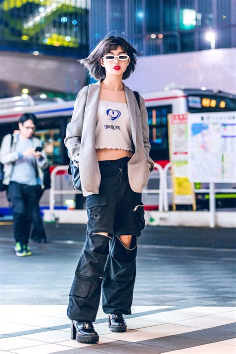 the best street style from tokyo fashion week spring 2019 japan