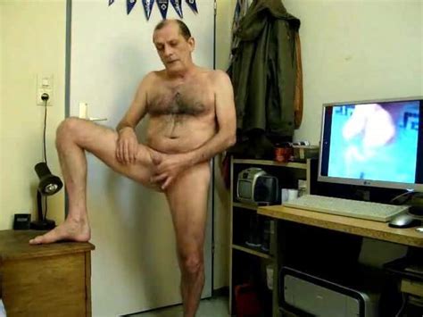 Mature Daddy Jerking Off Free Gay Porn Video 95 Xhamster