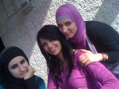 facebook college school girls pictures beautiful arab