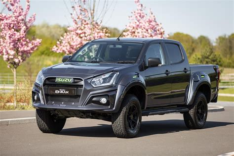 motoring musings motorsport mutterings isuzu  max additions