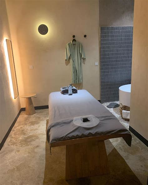 full body massage body scrub  urban retreat spa