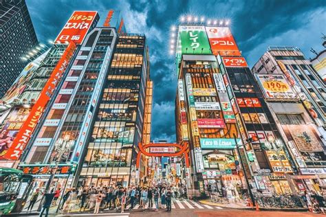 10 Cool Things To Do In Tokyo Beautiful Places In Japan Japan Travel