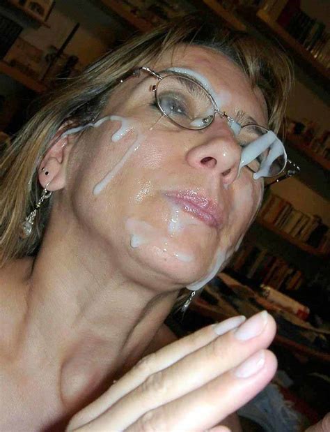 Amateur Pretty Girls Wear Glasses To Receive Facial
