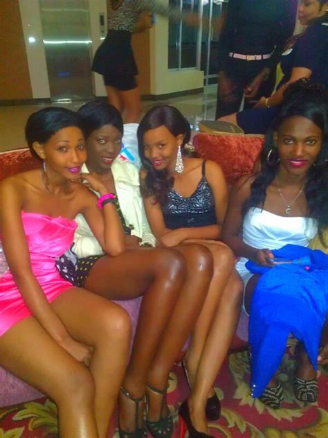 Warembo Wa Redd S Miss Tanzania 2013 Wakiwa Arusha Kwenye Hotel