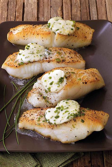 Pan Roasted Sea Bass With Garlic Butter Recipe Seafood Recipes