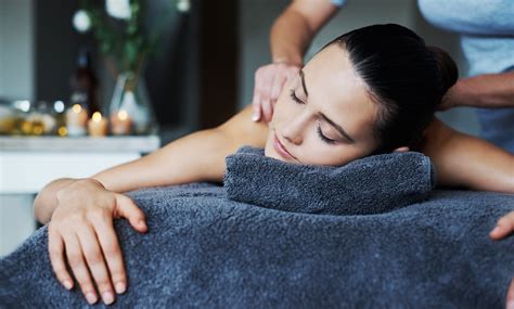 25 Minute Back Massage Choice Of Back Or Full Body Massage Groupon