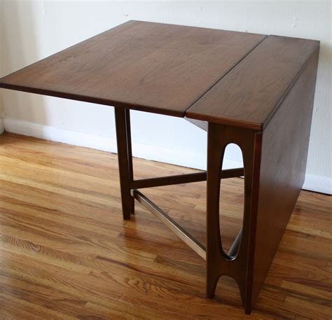 clever folding dining table  save  space  small room ideas