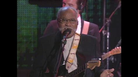 The Staple Singers Perform Respect Yourself At The 1999 Hall Of Fame
