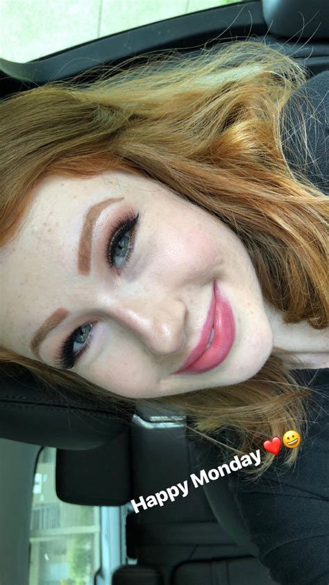 Abigale Mandler Sexy Pictures 42 Pics Sexy Youtubers