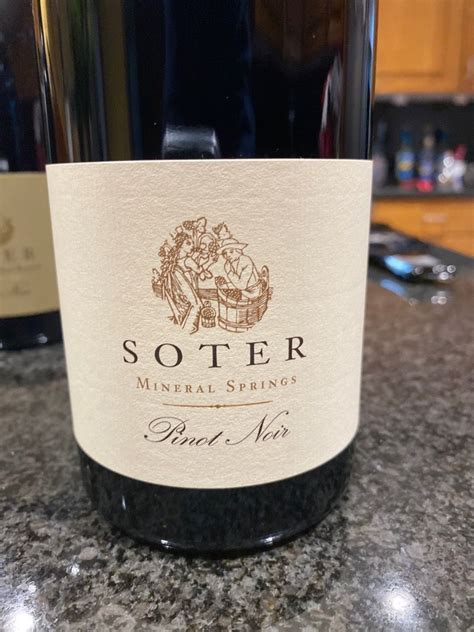 soter pinot noir mineral springs white label usa oregon willamette valley yamhill