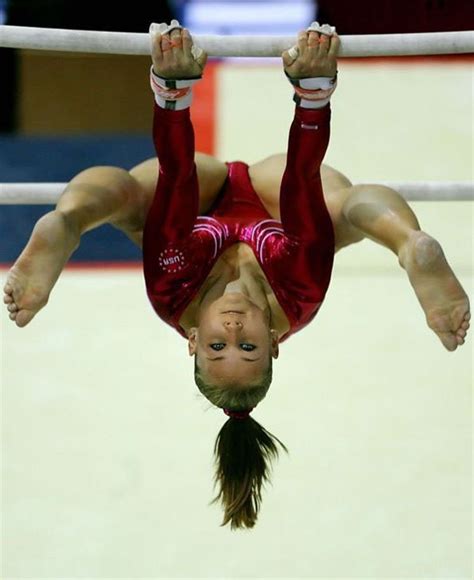 amazing flexible female gymnasts
