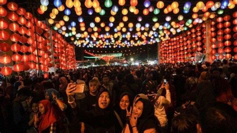 rekomendasi wisata malam  solo  wajib dikunjungi tribunsolo wiki