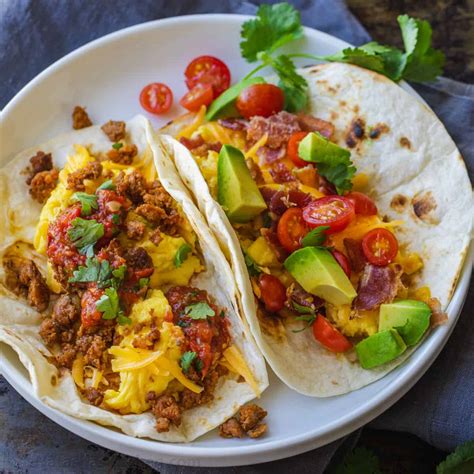 easy breakfast tacos natashaskitchencom