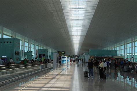 barcelona el prat airport reviews barcelona el prat airport guide