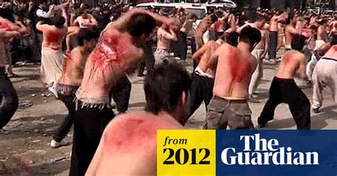 afghan shia muslims flog themselves for ashura festival video world