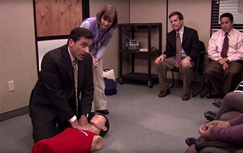 man saves woman s life using cpr lesson from the office popsugar celebrity australia