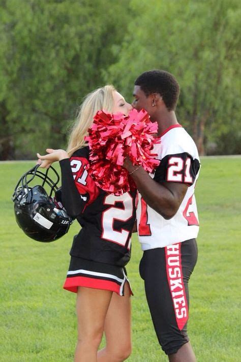 65 Best Football Couple And Girlfriends Ideas Football Couples