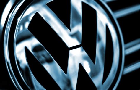 Hot Cars Vw Das Auto Volkswagen Logo Image Volkswagen Car Company