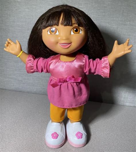 vintage 2009 mattel we did it dancing dora explorer 14” doll works