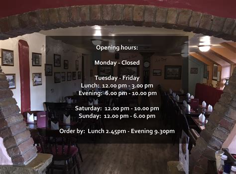 kitchen hours  hut pub