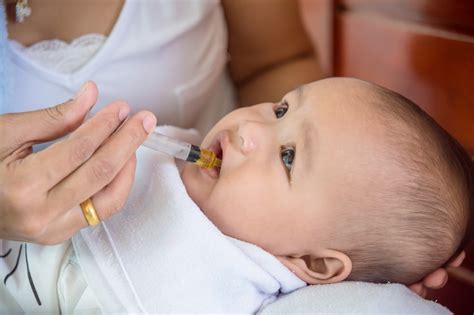 jangan terlewat ikuti jadwal imunisasi bayi berikut demi kesehatan