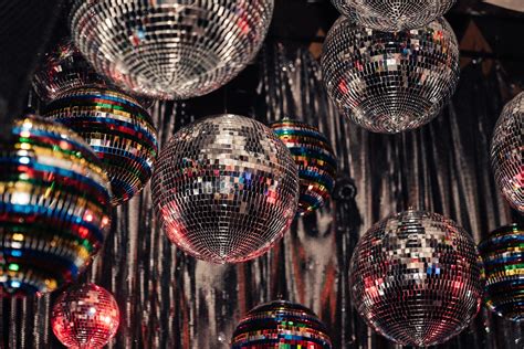 disco dancing   decades dance poise